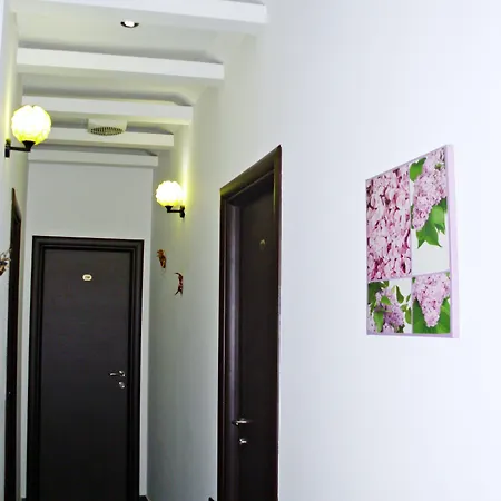 Jolly Center فندق 3*