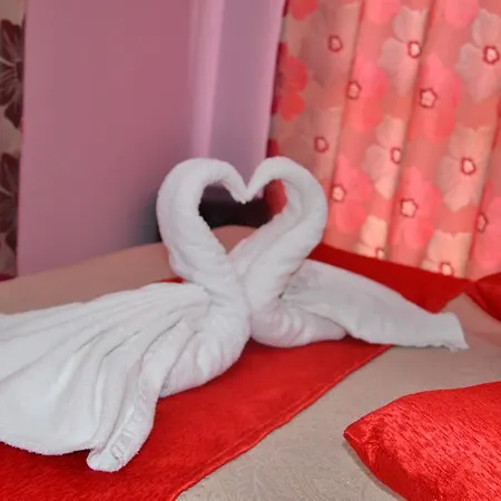 Jolly Center فندق تيرانا