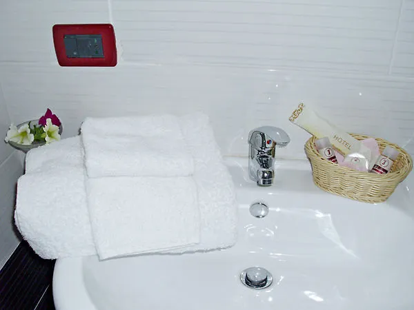 Jolly Center Hotel Tirana